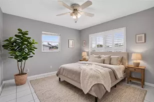 879 E Seminole Dr, Venice, FL 34293 - Photo 18