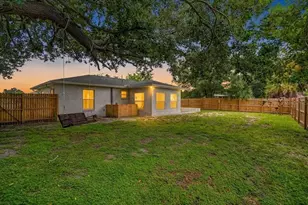 879 E Seminole Dr, Venice, FL 34293 - Photo 32