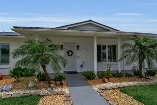 720 S Gondola Dr, Venice, FL 34293 - Photo 4