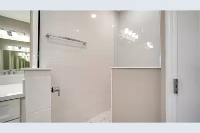 2373 Blue Mahoe Lane, Sarasota, FL 34240 - Photo 22