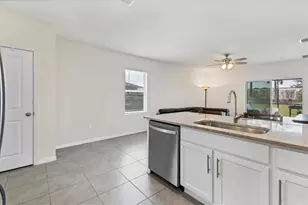 3293 Hilltop Cir, Bradenton, FL 34211 - Photo 12
