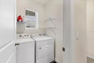 3293 Hilltop Cir, Bradenton, FL 34211 - Photo 22