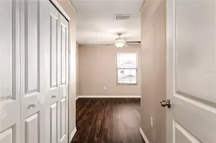 724 Royal Empress Dr, Ruskin, FL 33570 - Photo 18