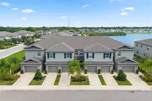 724 Royal Empress Dr, Ruskin, FL 33570 - Photo 2