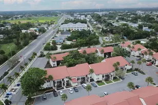 1640 Stickney Point Rd, Sarasota, FL 34231 - Photo 34