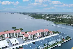 1640 Stickney Point Rd, Sarasota, FL 34231 - Photo 44