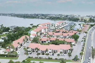 1640 Stickney Point Rd, Sarasota, FL 34231 - Photo 64