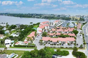1640 Stickney Point Rd, Sarasota, FL 34231 - Photo 36