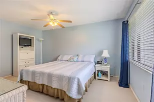 1640 Stickney Point Rd, Sarasota, FL 34231 - Photo 24