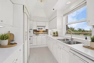 3080 Grand Bay Blvd, Longboat Key, FL 34228 - Photo 18
