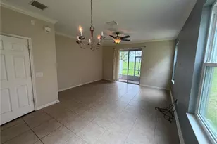 1146 Grantham Dr, Sarasota, FL 34234 - Photo 2