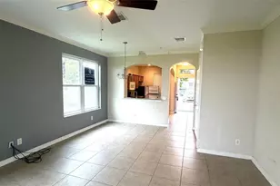 1146 Grantham Dr, Sarasota, FL 34234 - Photo 6