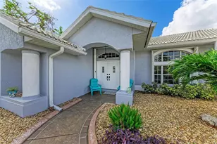 316 Roseling Cir, Venice, FL 34293 - Photo 4