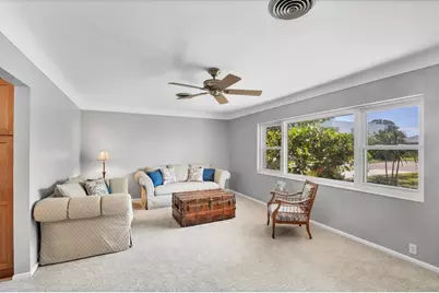 5201 Stevens Drive, Sarasota, FL 34234 - Photo 4