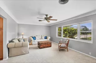 5201 Stevens Dr, Sarasota, FL 34234 - Photo 4