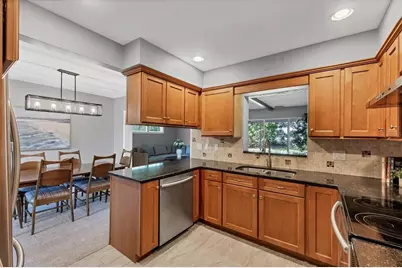5201 Stevens Drive, Sarasota, FL 34234 - Photo 10