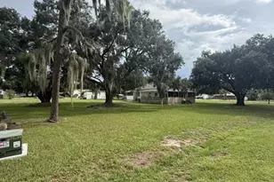 275 Temple St, Mulberry, FL 33860 - Photo 2