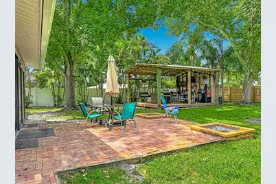1953 Rolling Green Circle, Sarasota, FL 34240 - Photo 6
