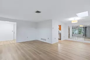 1329 Nantucket Rd, Venice, FL 34293 - Photo 6