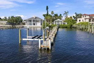 1275 Port Ln, Sarasota, FL 34242 - Photo 4