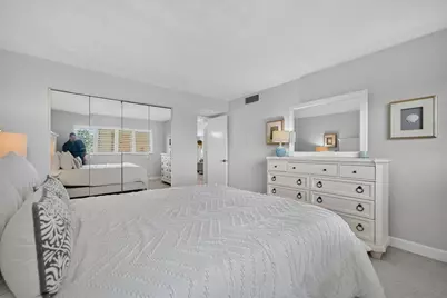 4325 Gulf Of Mexico Drive #402, Longboat Key, FL 34228 - Photo 44
