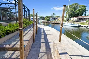 302 Bryn Mawr Island, Bradenton, FL 34207 - Photo 6
