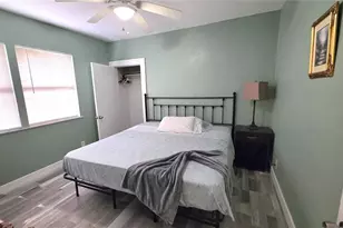 2031 4th St, Sarasota, FL 34237 - Photo 18