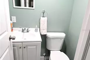 2031 4th St, Sarasota, FL 34237 - Photo 14