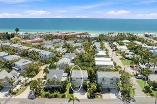 6250 Holmes Blvd, Holmes Beach, FL 34217 - Photo 36