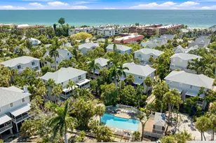 6250 Holmes Blvd, Holmes Beach, FL 34217 - Photo 38