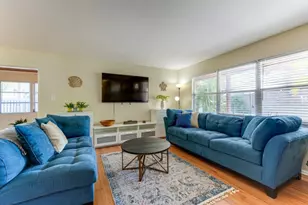2301 Kalin Ln, Sarasota, FL 34231 - Photo 12
