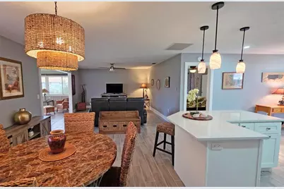 5468 Riverbluff Circle #V-40, Sarasota, FL 34231 - Photo 8