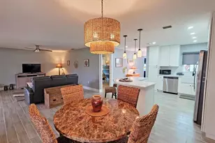 5468 Riverbluff Cir, Sarasota, FL 34231 - Photo 18