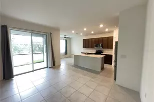 3551 74th Ave Circle E, Sarasota, FL 34243 - Photo 10