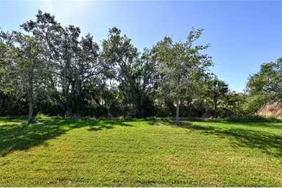 3551 74th Avenue Circle E, Sarasota, FL 34243 - Photo 36