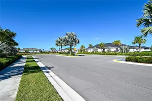 3551 74th Ave Circle E, Sarasota, FL 34243 - Photo 38