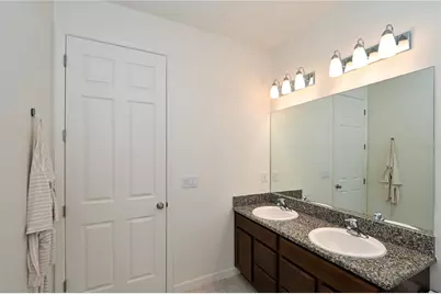 3551 74th Avenue Circle E, Sarasota, FL 34243 - Photo 30
