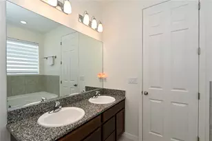 3551 74th Ave Circle E, Sarasota, FL 34243 - Photo 18
