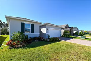 3551 74th Ave Circle E, Sarasota, FL 34243 - Photo 4