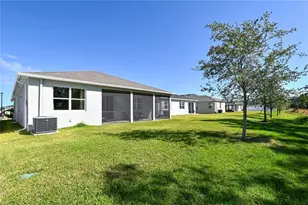 3551 74th Ave Circle E, Sarasota, FL 34243 - Photo 34