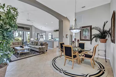 7163 Sandhills Place, Lakewood Ranch, FL 34202 - Photo 6