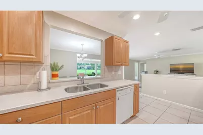 5621 Palm Aire Drive, Sarasota, FL 34243 - Photo 24