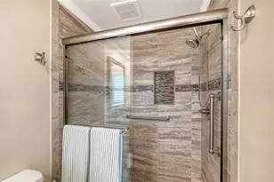 5621 Palm Aire Dr, Sarasota, FL 34243 - Photo 32