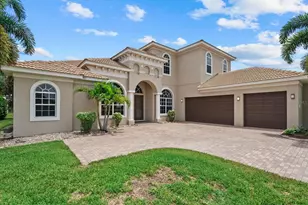 7595 Trillium Blvd, Sarasota, FL 34241 - Photo 2