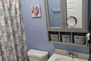 3609 Schwalbe Dr, Sarasota, FL 34235 - Photo 10