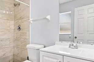 5717 E 11th Street E, Bradenton, FL 34203 - Photo 12