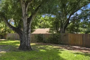 5717 E 11th Street E, Bradenton, FL 34203 - Photo 26