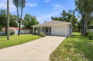 5717 E 11th Street E, Bradenton, FL 34203 - Photo 2