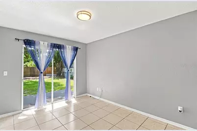 5717 E 11th Street E, Bradenton, FL 34203 - Photo 8
