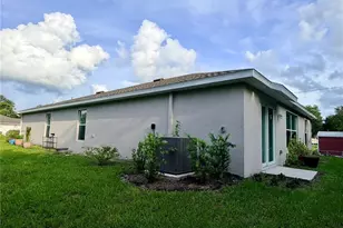 1485 Pulaski St, Port Charlotte, FL 33952 - Photo 2